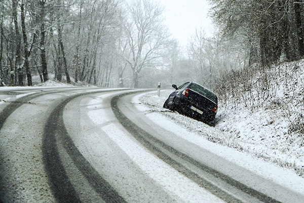 7 Winter Driving Habits That Damage Your Vehicle | Kamphaus Auto Care